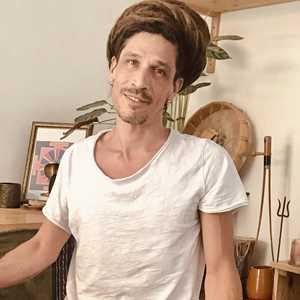 Alexandre, un professeur de yoga à Albi
