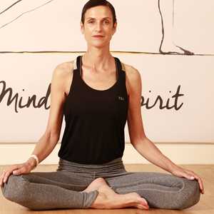 clotilde, un expert en cours de yoga à Mulhouse