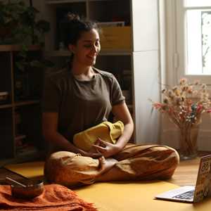 Hannah, un professeur de yoga à Rueil-Malmaison