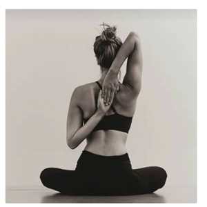 Audrey, un responsable de club de yoga à Avignon