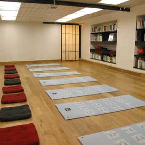 ADC, un professeur de yoga à Pontault-Combault