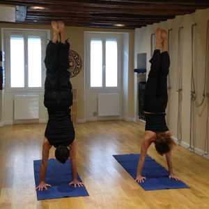 Francesca et Luca, un professeur de yoga à Coulommiers