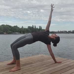 Maud, un professeur de yoga à Sevran
