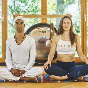 Frédérique , un expert en cours de yoga à Lourdes