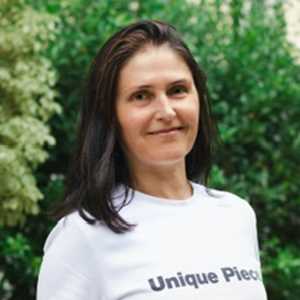Geraldine, un professeur de yoga à Puteaux