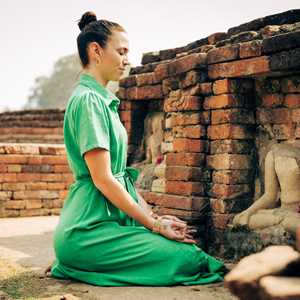 Lola, un amateur de ashtanga yoga à Saint-Flour