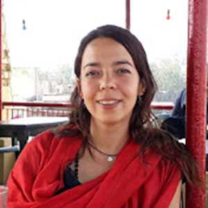 samantha, un professeur de yoga à Valence