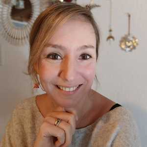 Margaux, un responsable de club de yoga à Pierrelatte
