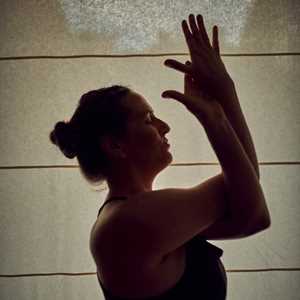 Julieta, un expert en yoga à Bergerac