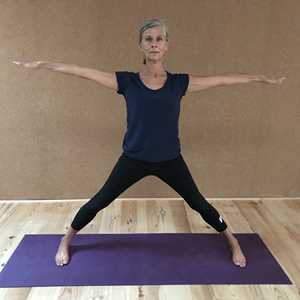 valerie, un expert en cours de yoga à Soissons