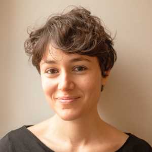 Anne-Sophie, un professeur de yoga à Lyon