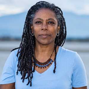 Marie, un responsable de club de yoga à Perpignan