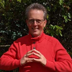 David, un professeur de yoga à Laval